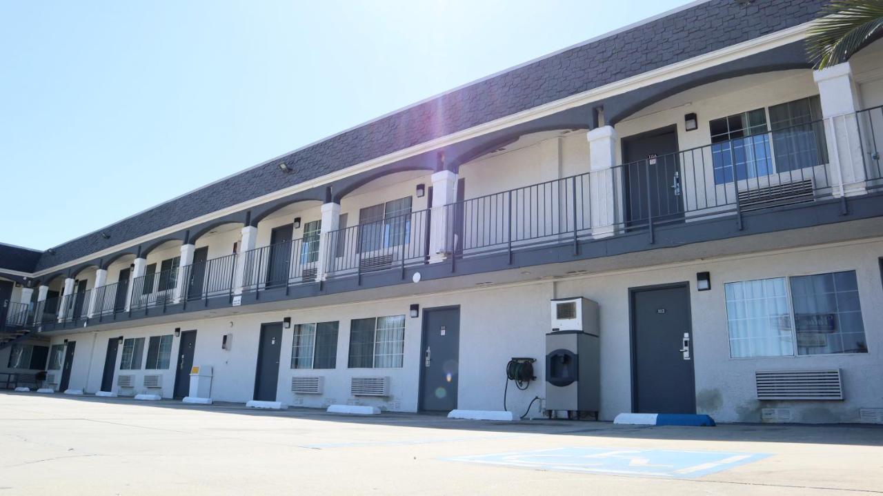 Value Inn Bellflower Extérieur photo