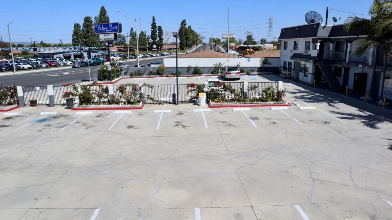 Value Inn Bellflower Extérieur photo