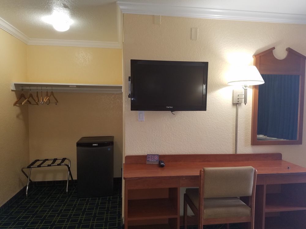 Value Inn Bellflower Extérieur photo